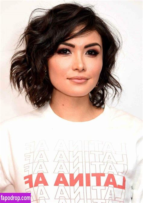 Daniella Pineda (@notdaniellapineda)